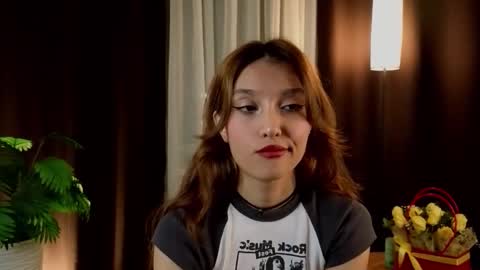 Snapshot of linaage chatting on October 11, 2:53 pm Lina online show from October 11, 2:53 pm