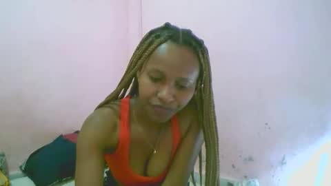 linah1123 online show from April 25, 3:20 pm