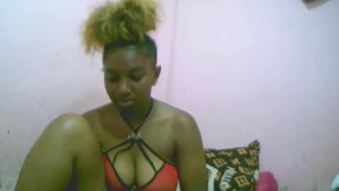 linah1123 online show from November 20, 7:31 am