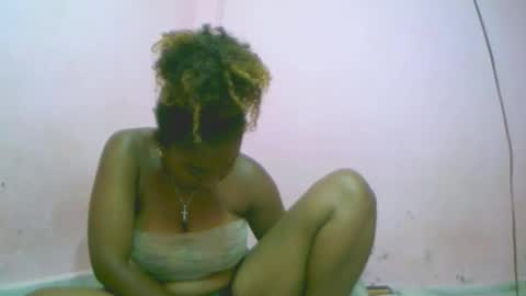 linah1123 online show from October 21, 11:58 am