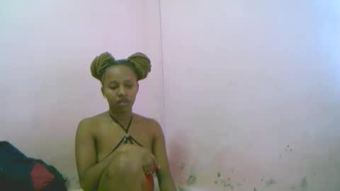 linah1123 online show from April 24, 10:01 pm