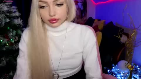 I am Lina online show from January 8, 1:59 pm