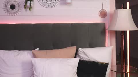 LinaReese online show from November 10, 5:46 am