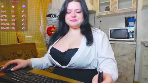 Lina online show from November 8, 9:58 am