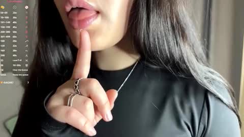 LinaTrixy online show from March 28, 4:01 am