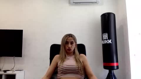 linavora online show from March 10, 10:19 am