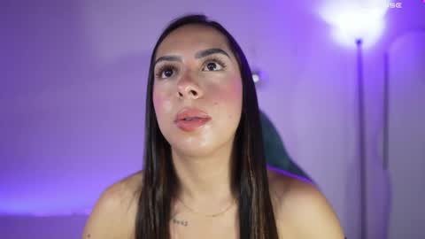 Lincy Rios  online show from April 24, 6:54 pm