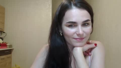 Linda online show from November 7, 10:36 pm