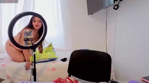 Linda online show from November 14, 7:36 pm