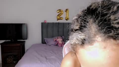 linda brown  online show from May 13, 12:11 pm