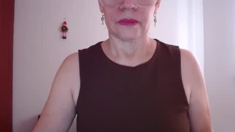 Linda Hanna online show from December 17, 3:05 pm