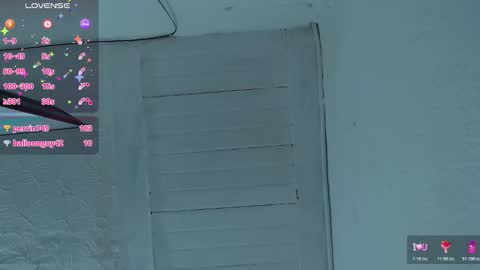 Linda  online show from February 6, 2:26 am