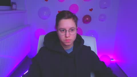 Linda online show from February 17, 11:44 am