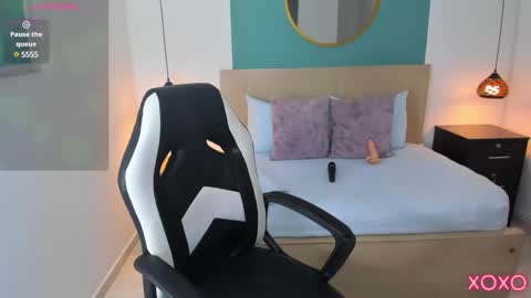 Snapshot of linda_rios_ chatting on February 7, 1:58 am L I N D A online show from February 7, 1:58 am