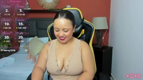 Snapshot of linda_rios_ chatting on September 19, 8:30 pm L I N D A online show from September 19, 8:30 pm
