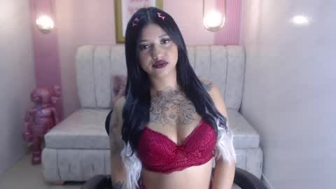 Linda  online show from April 27, 12:35 pm