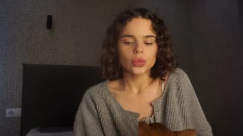 Linda online show from June 17, 1:23 pm