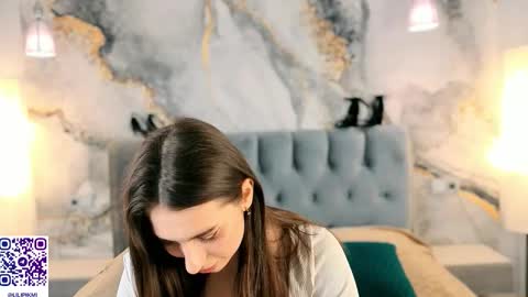 lili online show from October 30, 10:44 pm