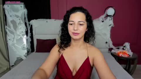 Linda online show from October 22, 1:32 am