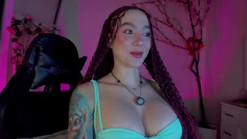 Lindsay    online show from April 28, 2:49 am