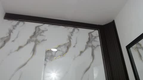  Lindsey  online show from April 26, 1:42 pm