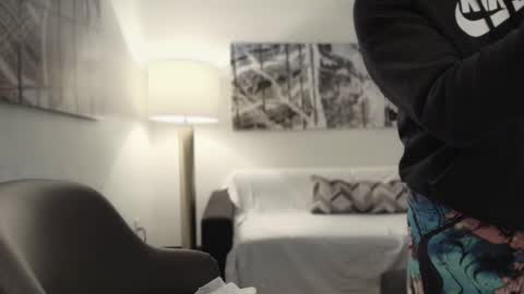 linuxgirlsudosu online show from January 24, 6:57 am