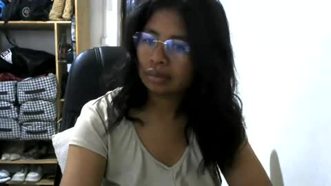 liora online show from July 28, 4:21 am