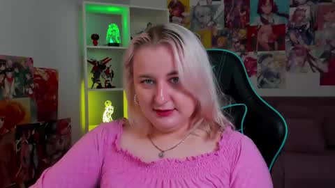 LioraArdyn online show from April 20, 5:10 am