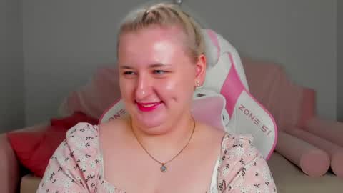 LioraArdyn online show from April 16, 5:41 am