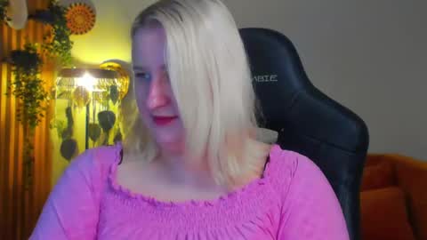 LioraArdyn online show from April 29, 5:21 am