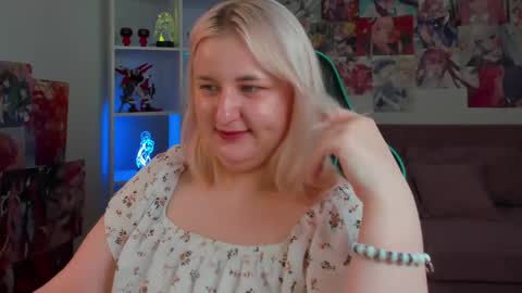 LioraArdyn online show from April 8, 5:31 am