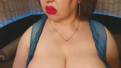Snapshot of lipsaddiction chatting on October 11, 10:34 pm LIpsAddiction online show from October 11, 10:34 pm