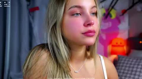 Amelia online show from October 31, 1:40 am