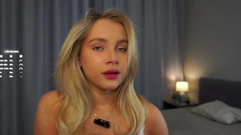 Amelia online show from March 1, 1:11 am