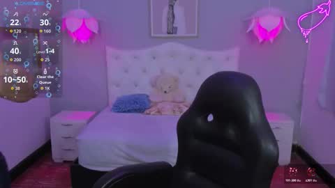 Lisa online show from January 9, 6:45 pm