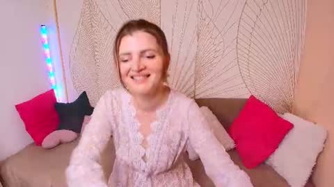 Lisa online show from June 25, 5:12 am
