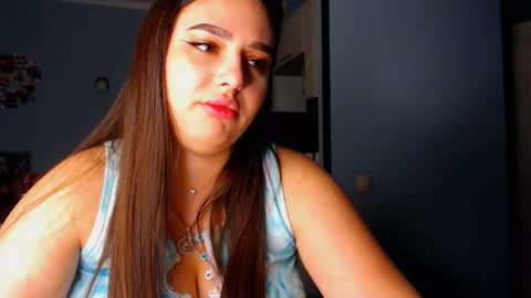 lisa_lady_golden online show from September 18, 2:32 am