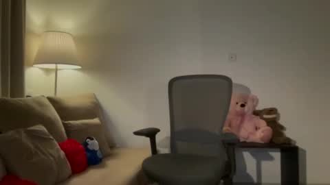 lisa online show from February 2, 4:26 am