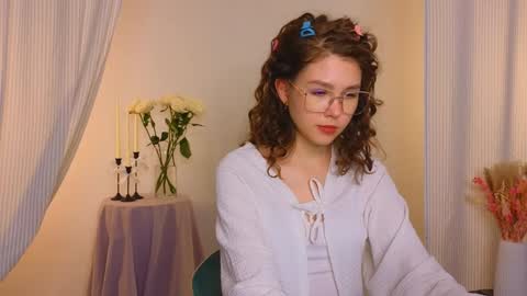  Lisa  online show from December 7, 11:34 pm