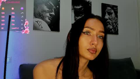 Snapshot of lisa_shultz chatting on September 22, 7:01 pm Lisa online show from September 22, 7:01 pm