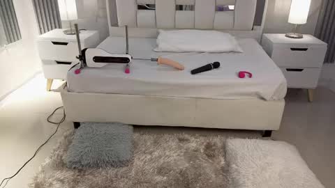 lisa_sweetas online show from April 25, 8:06 pm