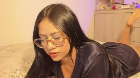 Lisa Thompson online show from April 16, 11:51 pm