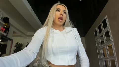 onlyfans-lisaakira instagram-lisaakira9  twitter-lisaakira4 online show from November 27, 7:11 am