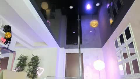 onlyfans-lisaakira instagram-lisaakira9  twitter-lisaakira4 online show from November 23, 7:00 am