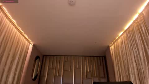 Lisa  Flowers online show from February 23, 11:20 am