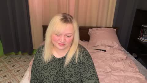 Lisa online show from March 18, 10:31 am