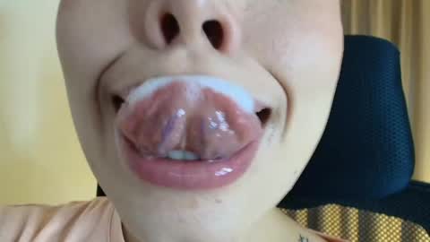 Lisbet online show from April 24, 10:56 pm