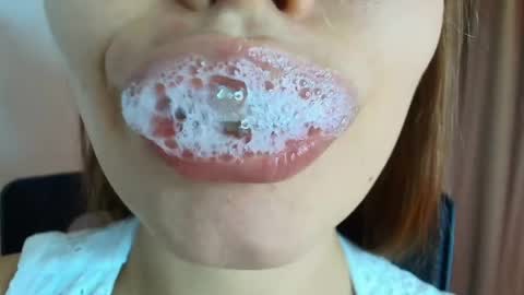 Lisbet online show from March 29, 1:37 am