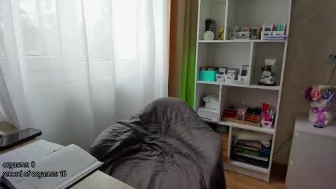 Lissa online show from April 13, 12:17 pm