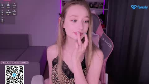 lissa online show from May 4, 12:31 pm